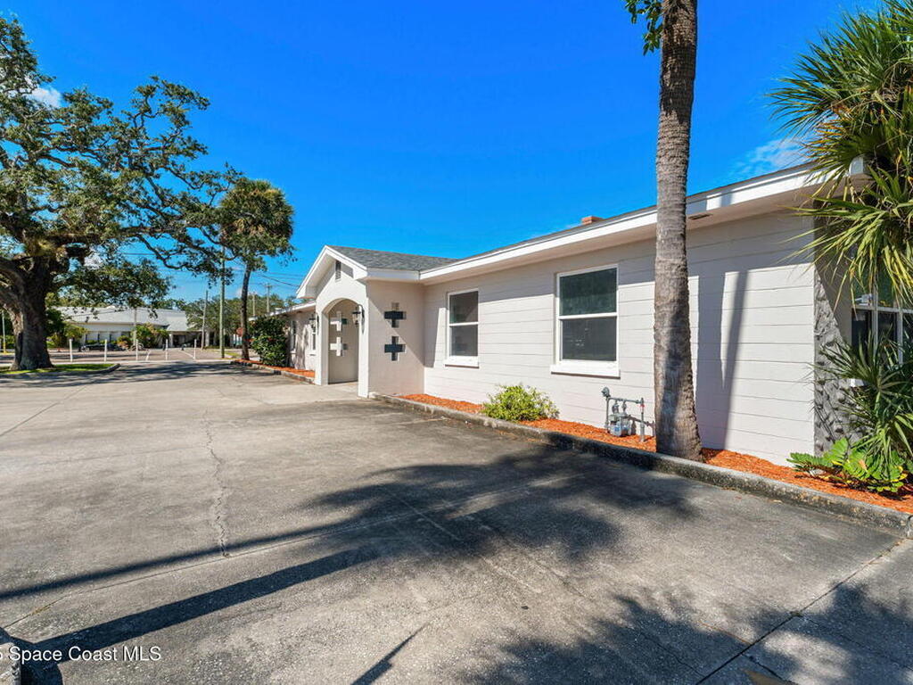 1824 S Harbor City Boulevard, Melbourne, FL 32901