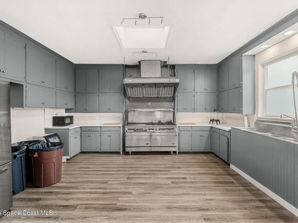 1824 S Harbor City Boulevard, Melbourne, FL 32901