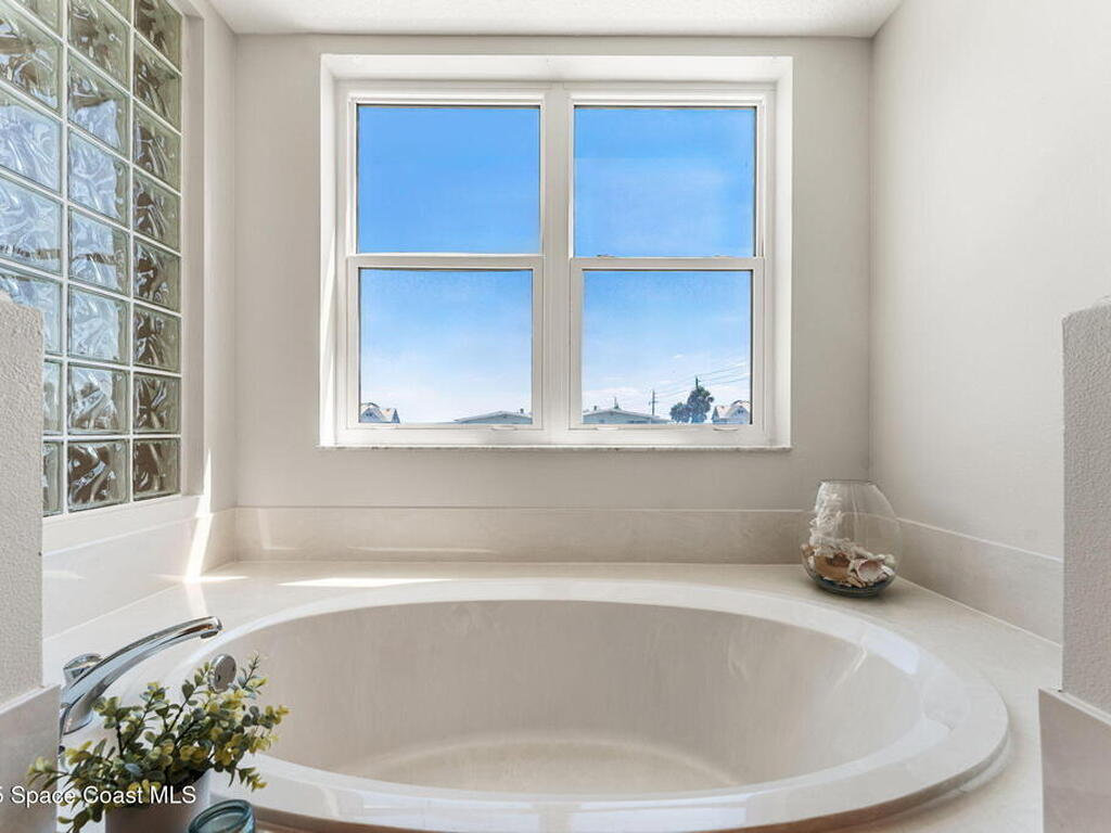 2485 S Atlantic Avenue, Cocoa Beach, FL 32931