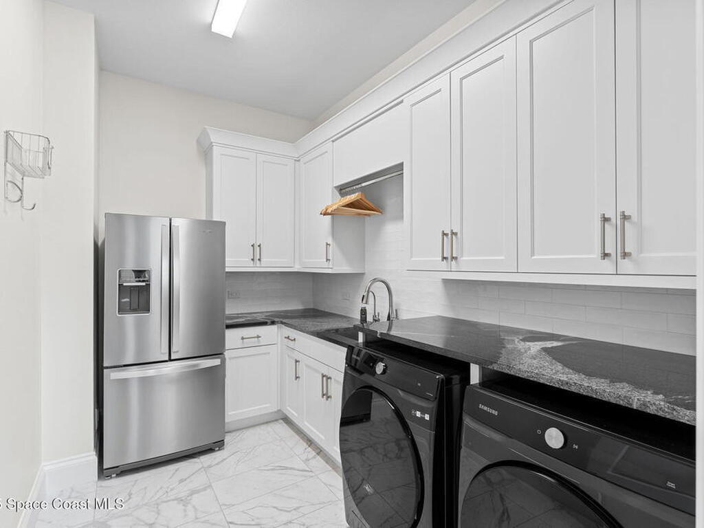 3709 Lake Adelaide Place, Rockledge, FL 32955