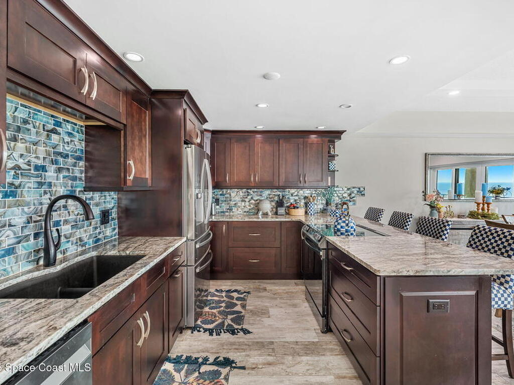 995 N Highway A1A, Indialantic, FL 32903