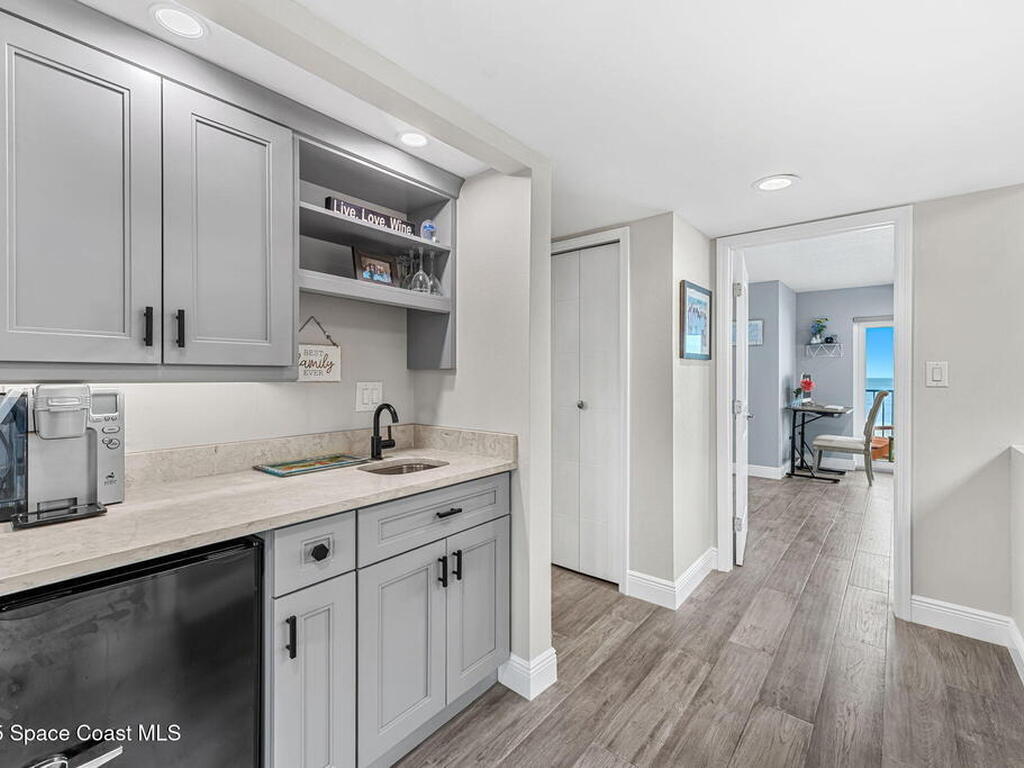 995 N Highway A1A, Indialantic, FL 32903