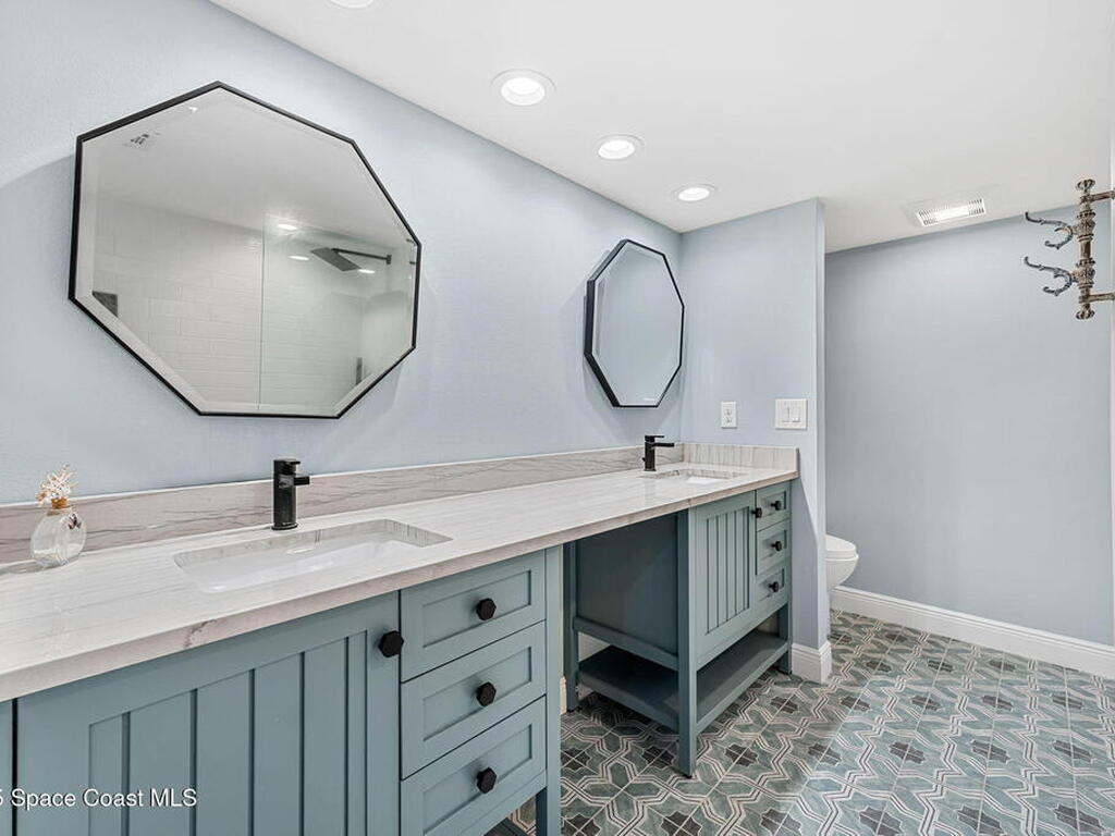 995 N Highway A1A, Indialantic, FL 32903