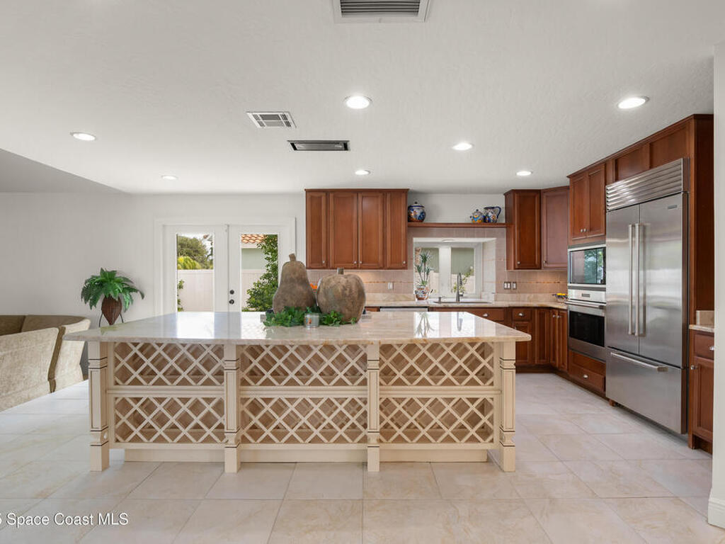 608 Veracruz Boulevard, Indialantic, FL 32903