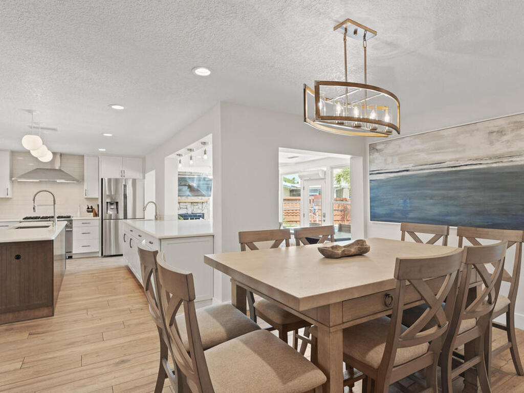 931 S Fourth Street, Cocoa Beach, FL 32931