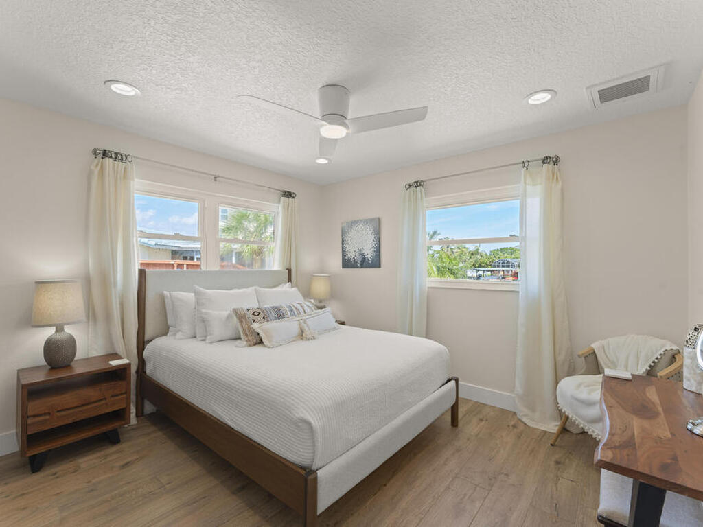 931 S Fourth Street, Cocoa Beach, FL 32931