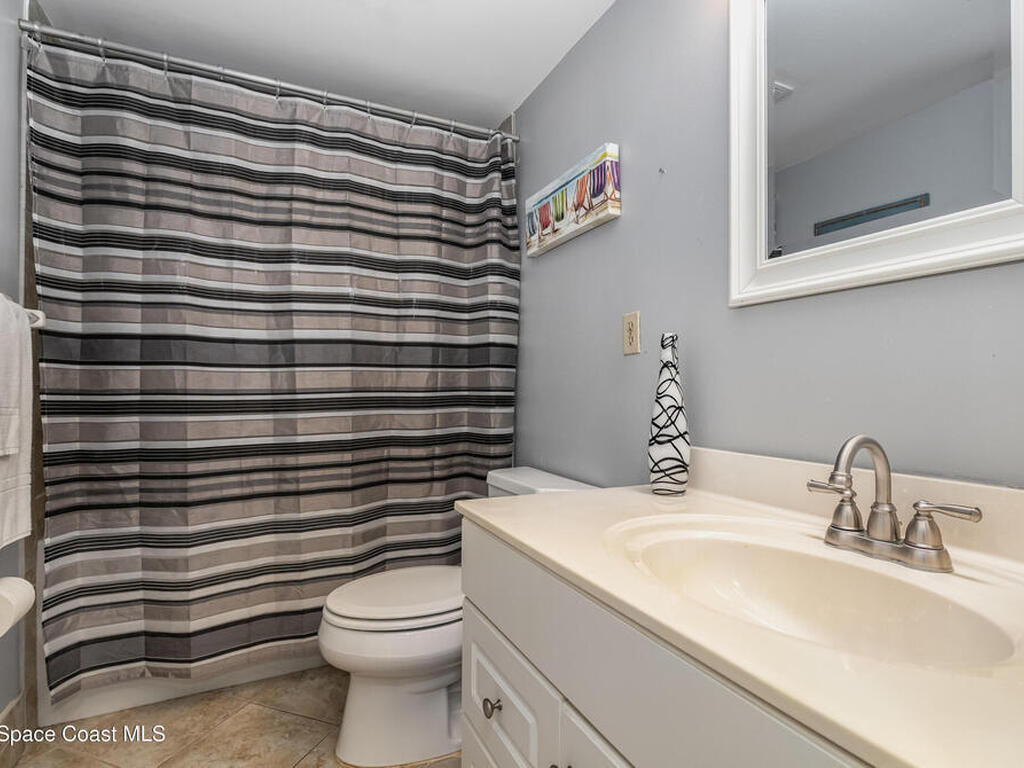 2815 S Atlantic Avenue, Cocoa Beach, FL 32931