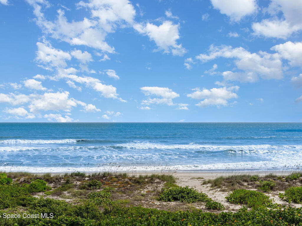 2815 S Atlantic Avenue, Cocoa Beach, FL 32931