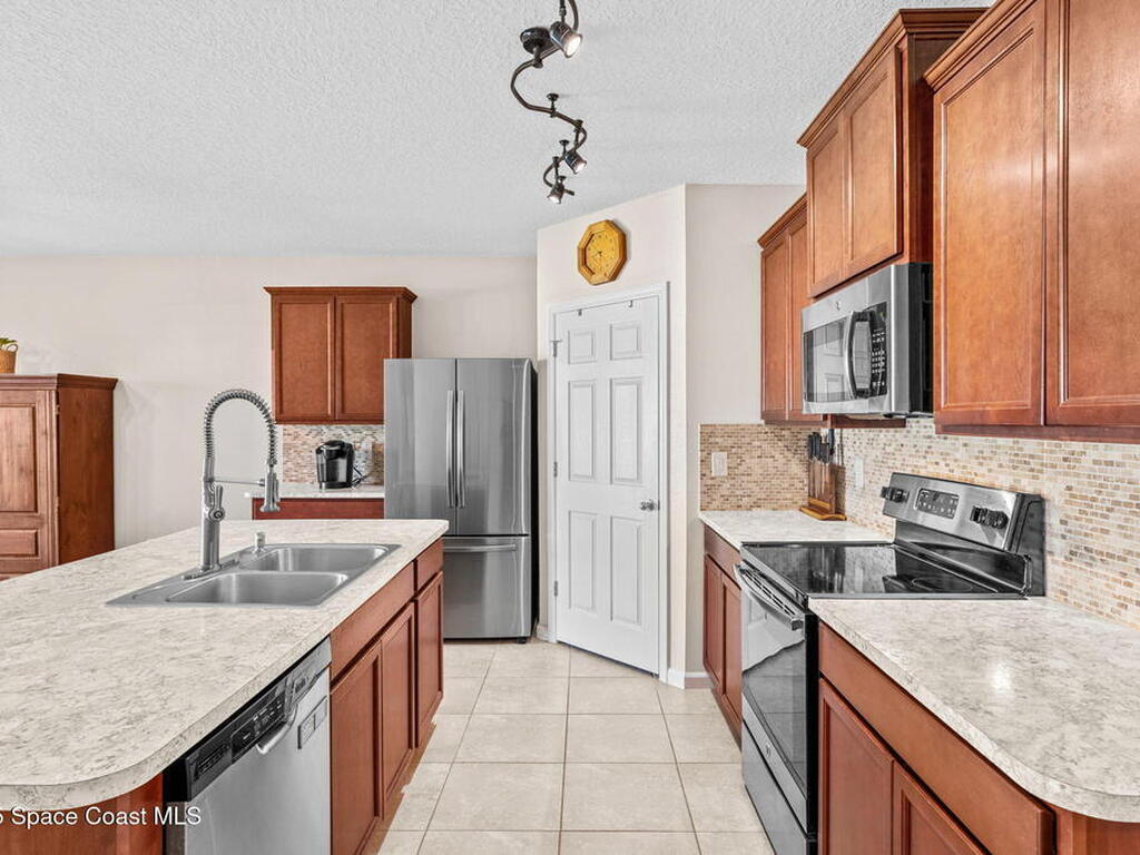 4630 Amaca Bay Lane, Melbourne, FL 32935