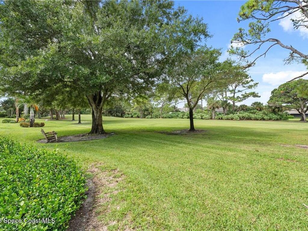 110 Prestwick Circle, Vero Beach, FL 32967