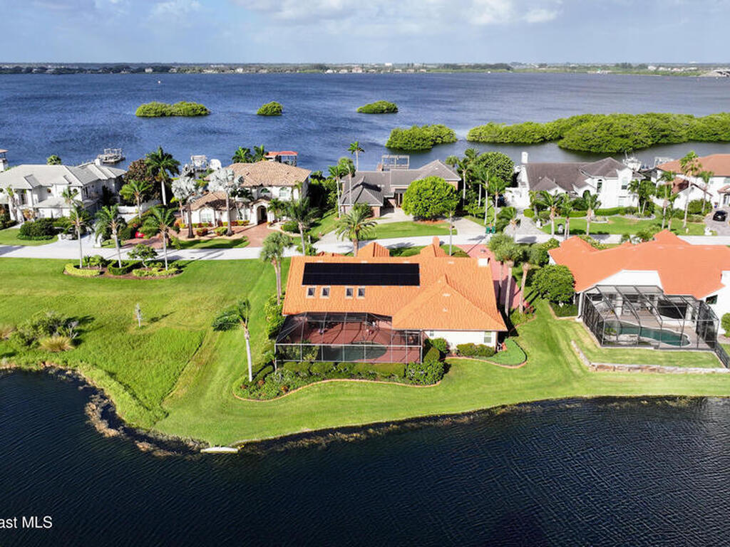 419 Lanternback Island Drive, Satellite Beach, FL 32937