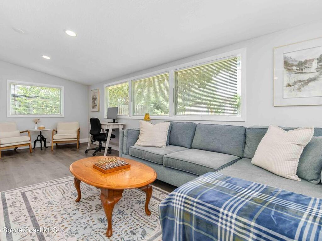 90 S Tropical Way, Merritt Island, FL 32952