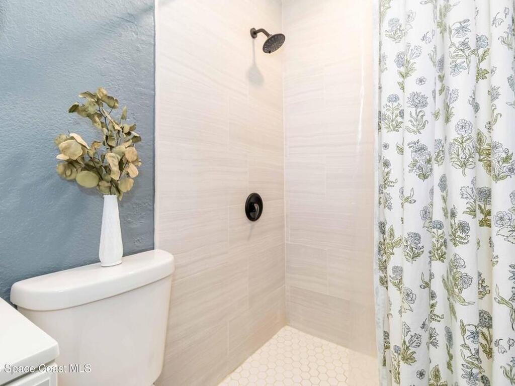 90 S Tropical Way, Merritt Island, FL 32952