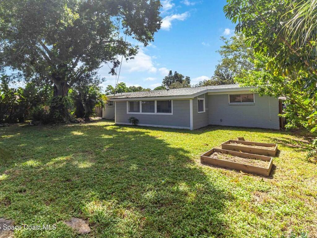 90 S Tropical Way, Merritt Island, FL 32952