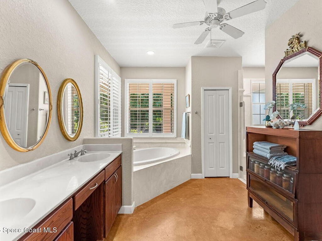 890 Newfound Harbor Drive, Merritt Island, FL 32952