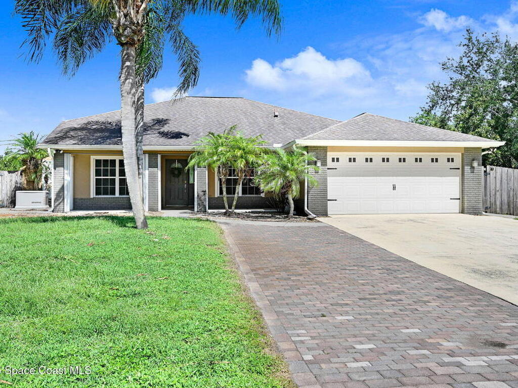 5490 Cangro Street, Cocoa, FL 32926