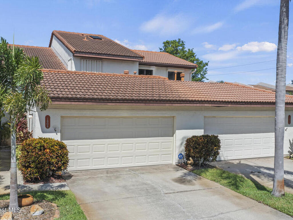 1808 Parkside Place, Indian Harbour Beach, FL 32937