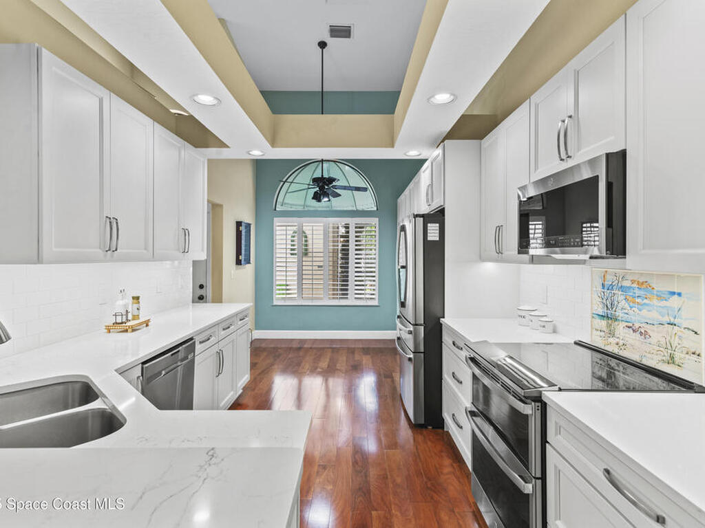 1808 Parkside Place, Indian Harbour Beach, FL 32937