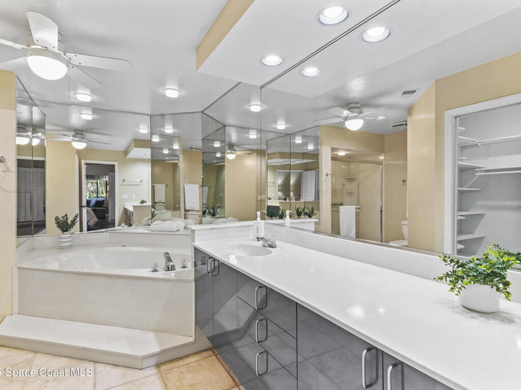 1808 Parkside Place, Indian Harbour Beach, FL 32937