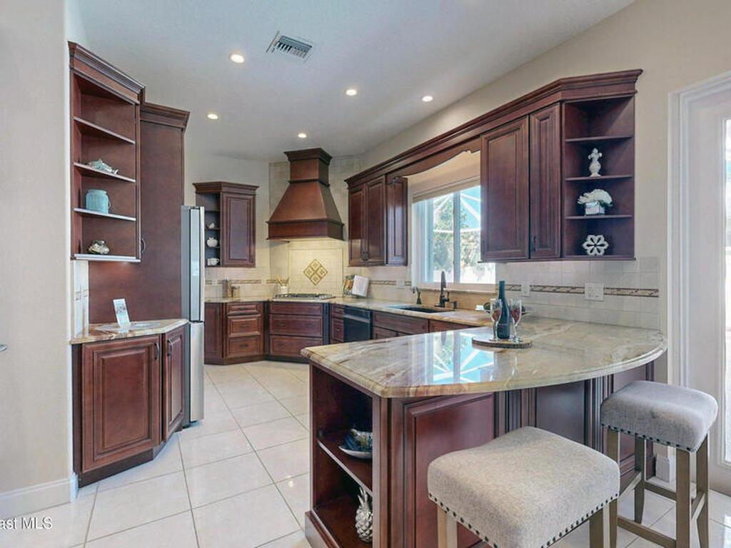 378 S Brevard Avenue, Cocoa Beach, FL 32931