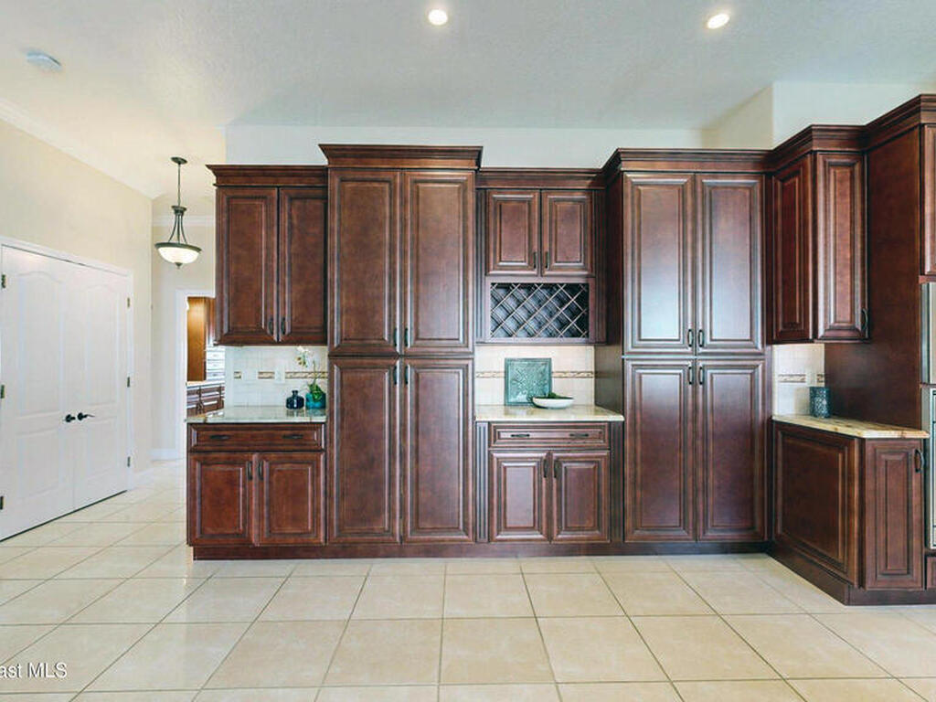 378 S Brevard Avenue, Cocoa Beach, FL 32931