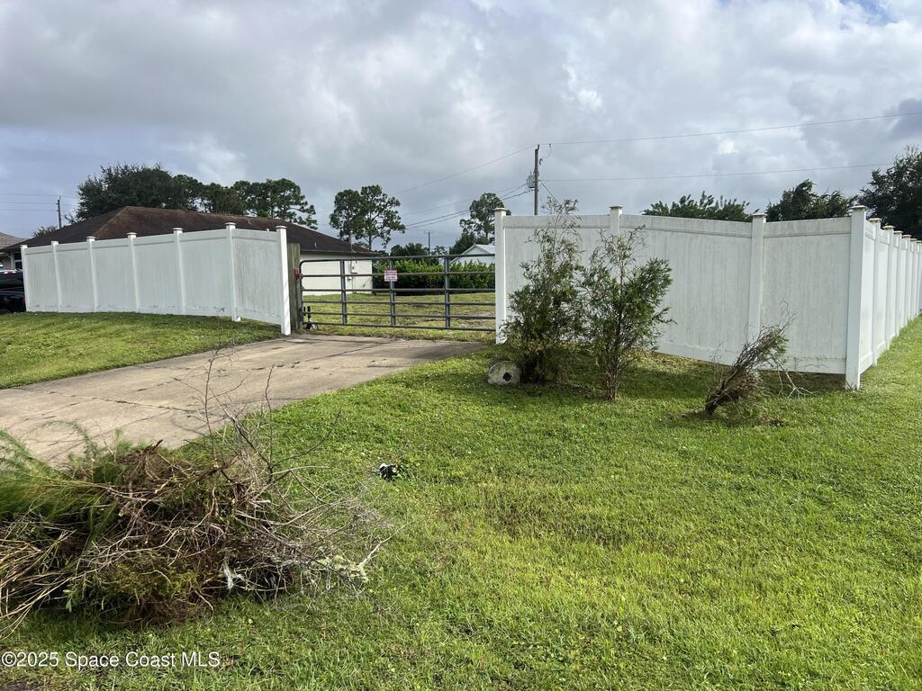 1674 Whiting Street, Palm Bay, FL 32909