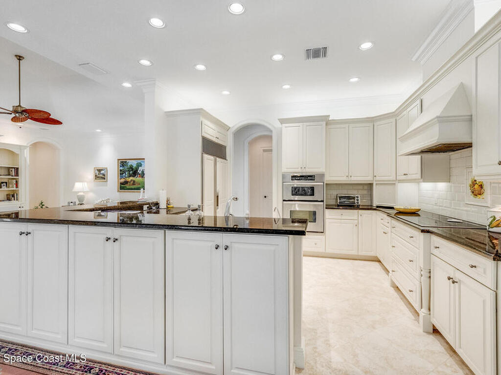 409 S Palm Island Circle, Indian River Shores, FL 32963