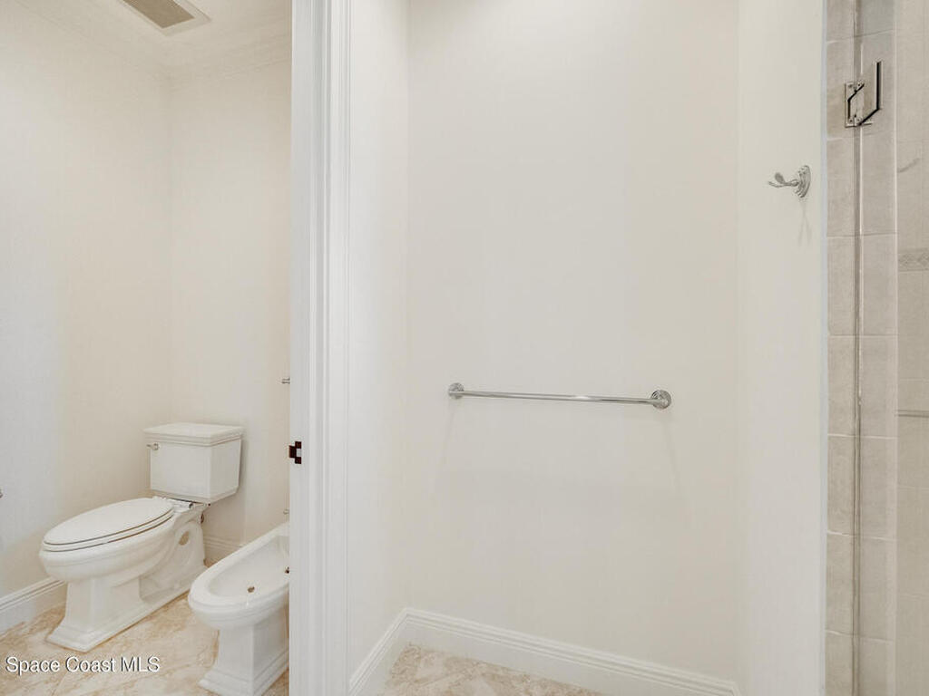 409 S Palm Island Circle, Indian River Shores, FL 32963