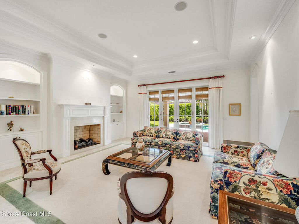 409 S Palm Island Circle, Indian River Shores, FL 32963