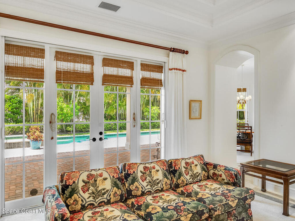 409 S Palm Island Circle, Indian River Shores, FL 32963