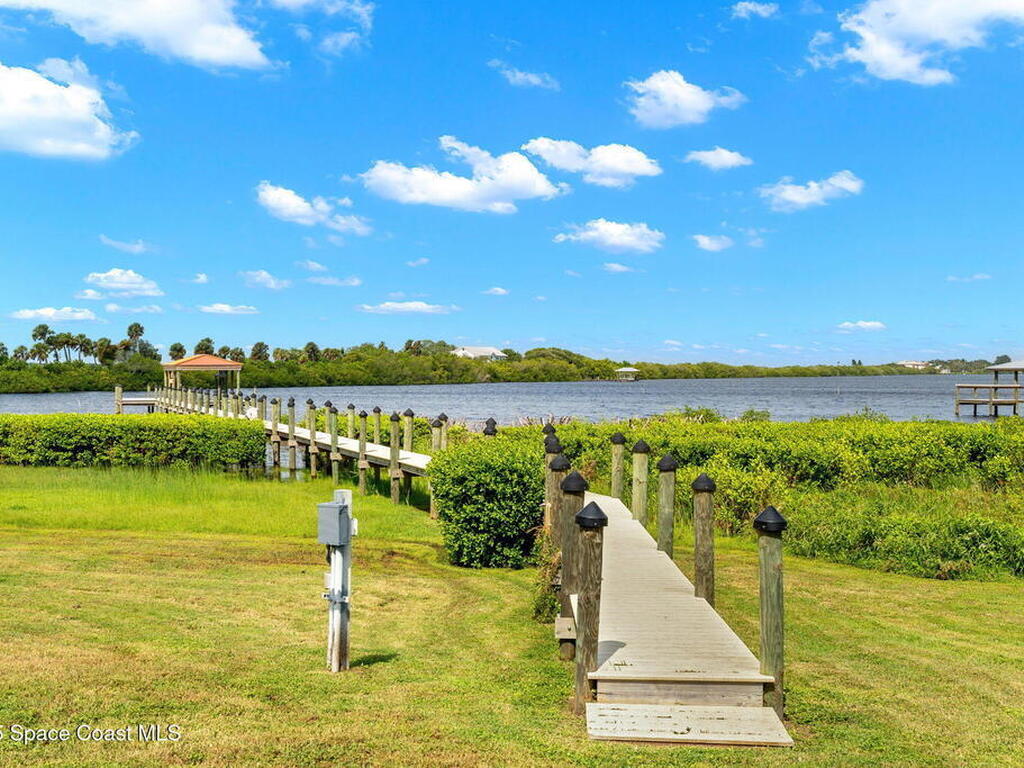 190 Stewart Drive, Merritt Island, FL 32952