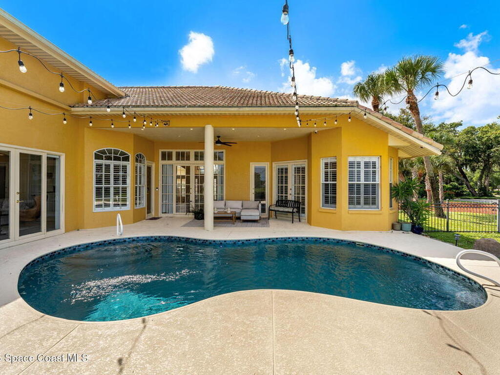 190 Stewart Drive, Merritt Island, FL 32952