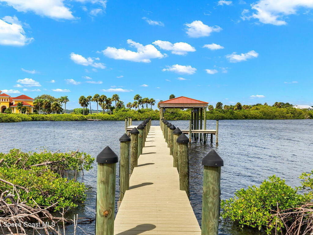 190 Stewart Drive, Merritt Island, FL 32952