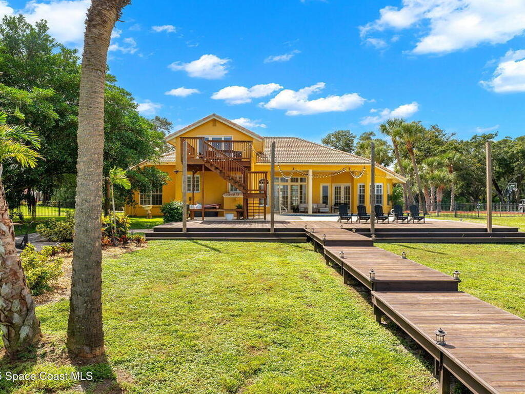 190 Stewart Drive, Merritt Island, FL 32952