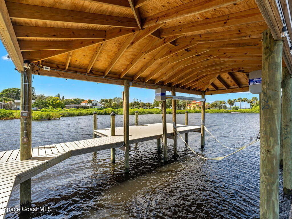 190 Stewart Drive, Merritt Island, FL 32952