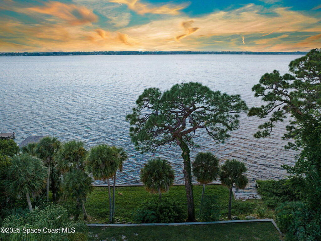 2885 S Tropical Trail, Merritt Island, FL 32952