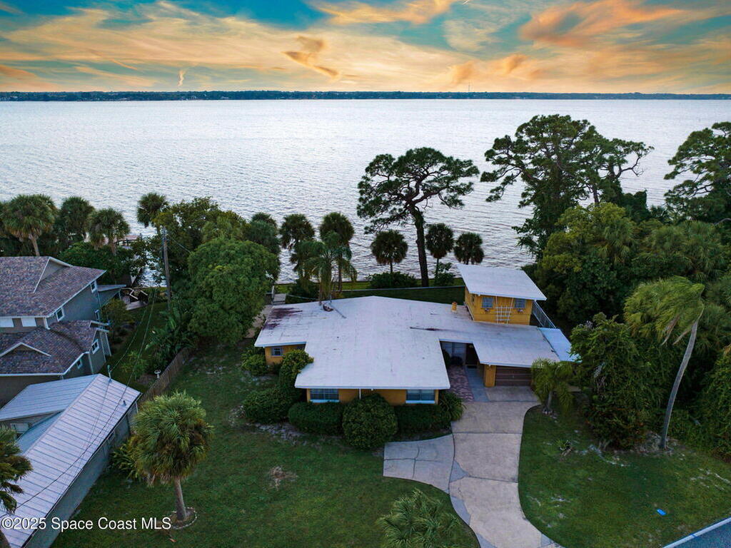 2885 S Tropical Trail, Merritt Island, FL 32952