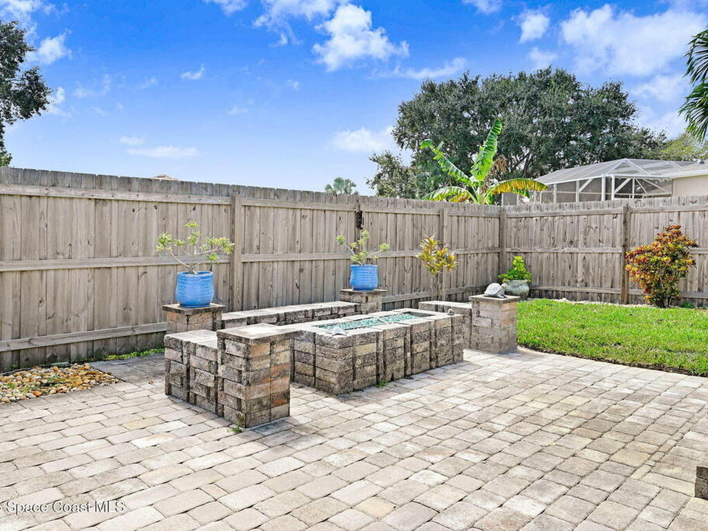 2735 S Courtenay Parkway, Merritt Island, FL 32952