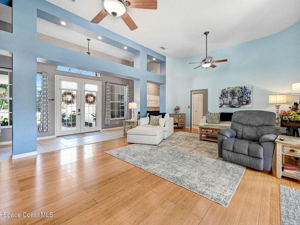 2735 S Courtenay Parkway, Merritt Island, FL 32952