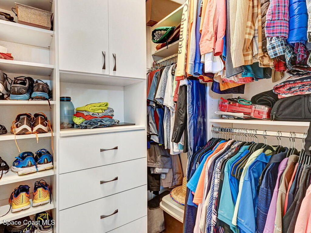 2735 S Courtenay Parkway, Merritt Island, FL 32952