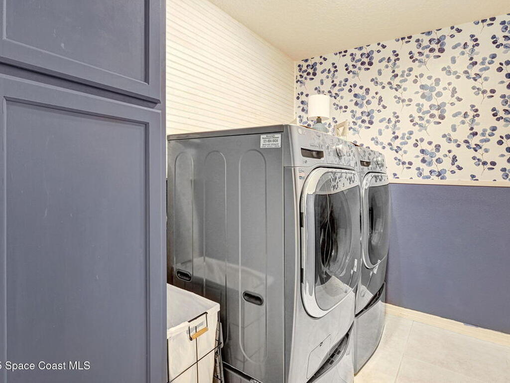 2735 S Courtenay Parkway, Merritt Island, FL 32952