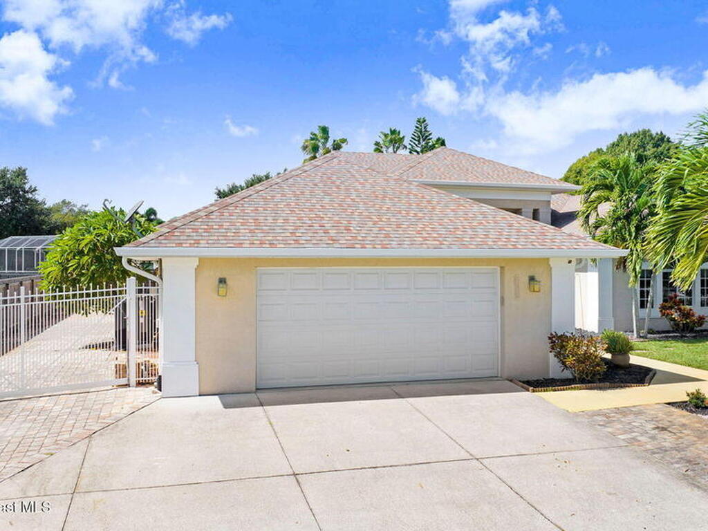 2735 S Courtenay Parkway, Merritt Island, FL 32952