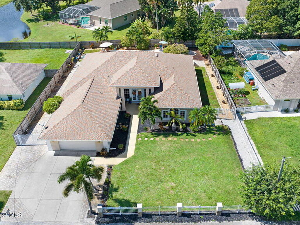 2735 S Courtenay Parkway, Merritt Island, FL 32952