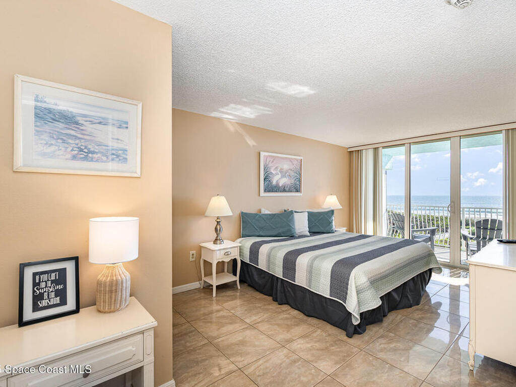 2515 S Atlantic Avenue, Cocoa Beach, FL 32931