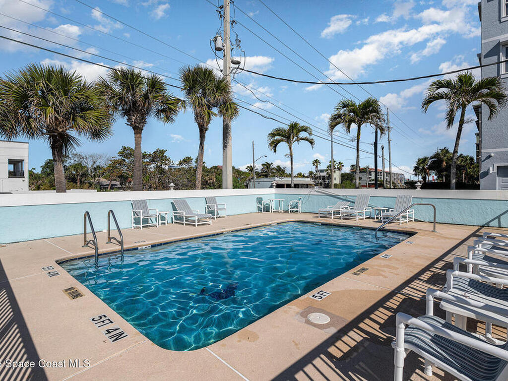 2515 S Atlantic Avenue, Cocoa Beach, FL 32931