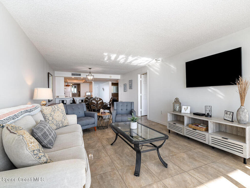 2515 S Atlantic Avenue, Cocoa Beach, FL 32931