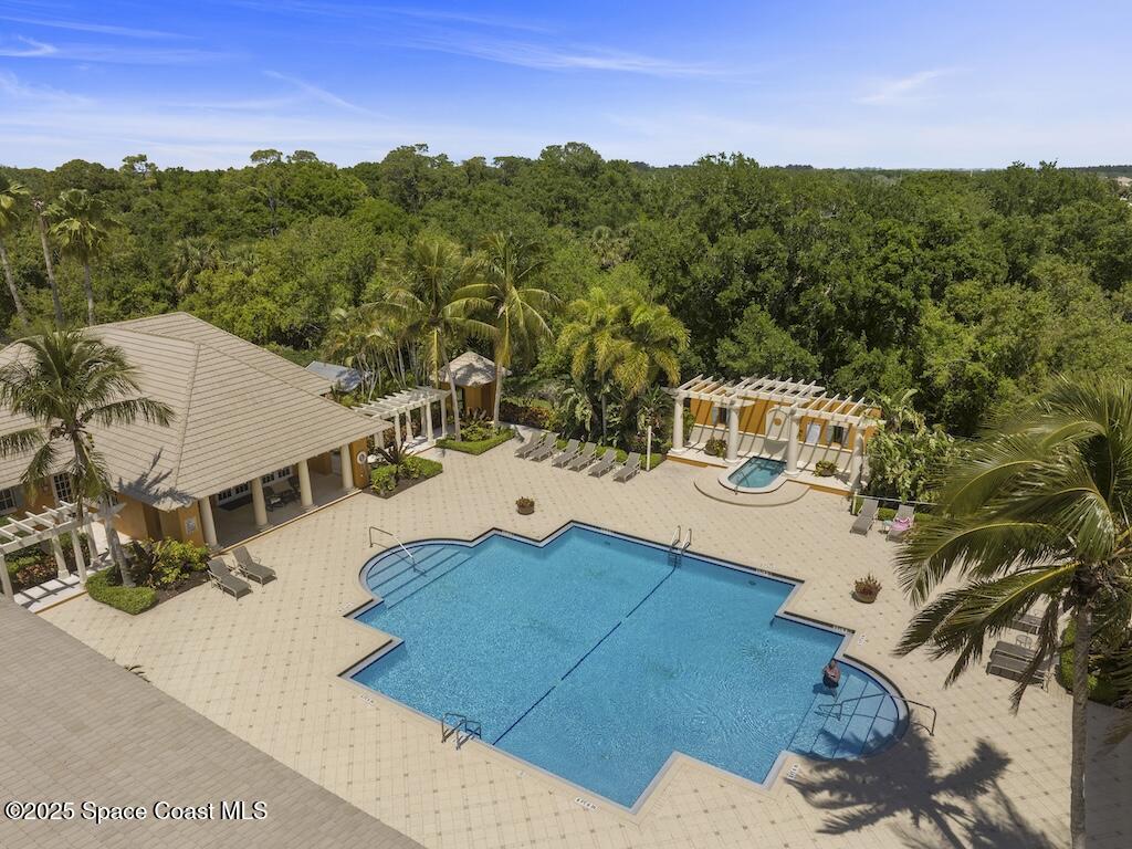 6585 Martinique Way, Vero Beach, FL 32967