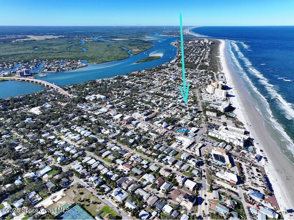 402 Lincoln Avenue, New Smyrna Beach, FL 32169