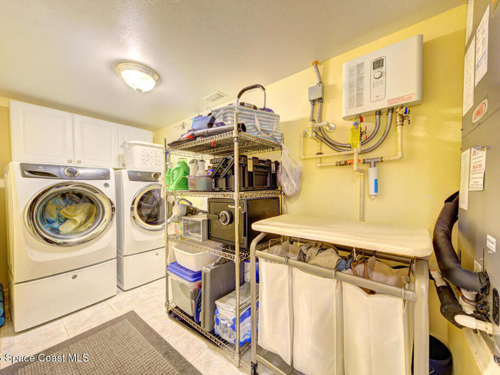 3360 S Atlantic Avenue, Cocoa Beach, FL 32931