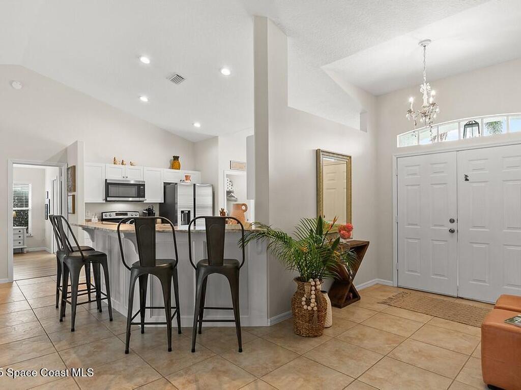 4820 48th Avenue, Vero Beach, FL 32967